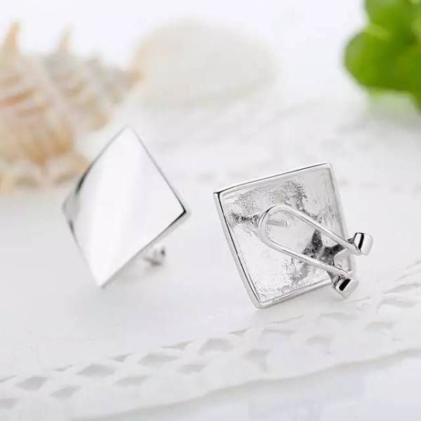 休闲衣服配什么耳钉好看,樱桃耳钉适合搭配什么上衣