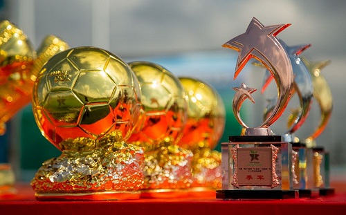 杨阳足球,投融界采访杨代超