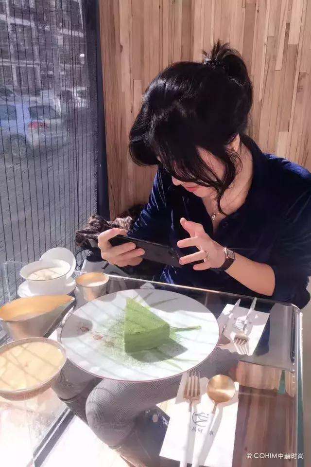 爱笑高颜能赚钱，创立同名品牌的千万级代购才是好买手