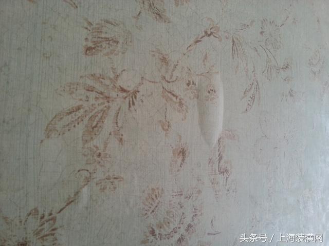 自己贴自粘墙纸怎么避免贴歪,墙纸贴偏怎么补救