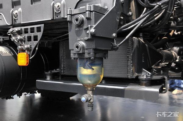 世界上最大的大件牵引运输车,德国曼tgx大件牵引车