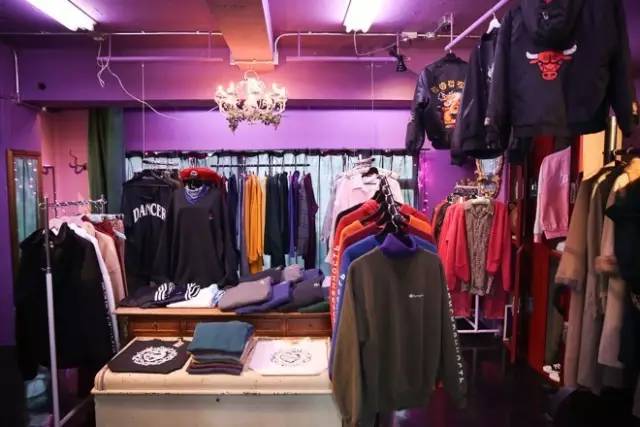 那些潮人喜欢在哪买衣服,潮人在哪挑衣服