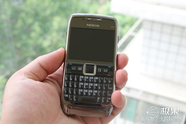 诺基亚e71发布信息,诺基亚e71拆解