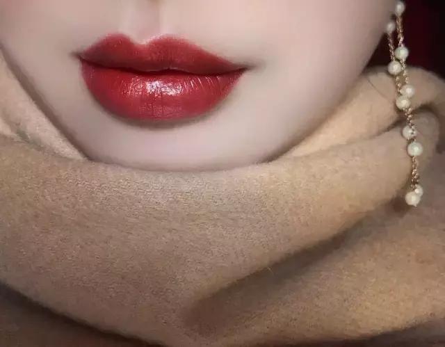 母亲节给妈妈买什么口红,母亲节送母亲什么口红