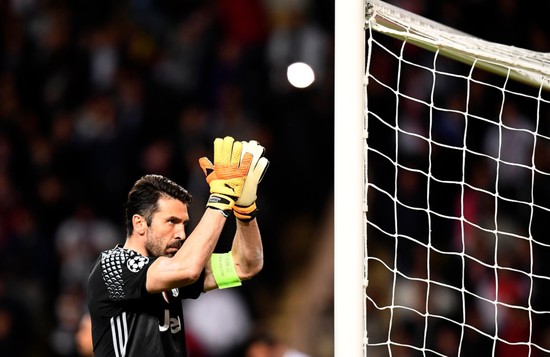 布冯是世界最强的门将吗,足球世界里的门将属性重要吗