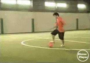 足球30招经典过人技巧,足球教学视频过人技巧外国