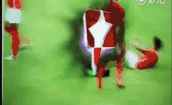 穆谢奎保级重现,穆谢奎被打