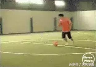 教学足球十大过人动作,怎样带球过人足球技巧教学