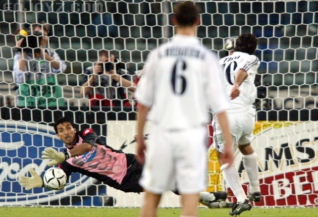 布冯是世界最强的门将吗,足球世界里的门将属性重要吗