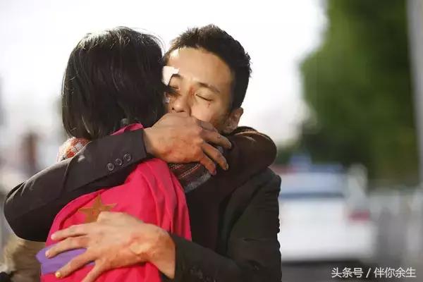 美国队长从弱小到强壮,美国队长1-4季合集解说