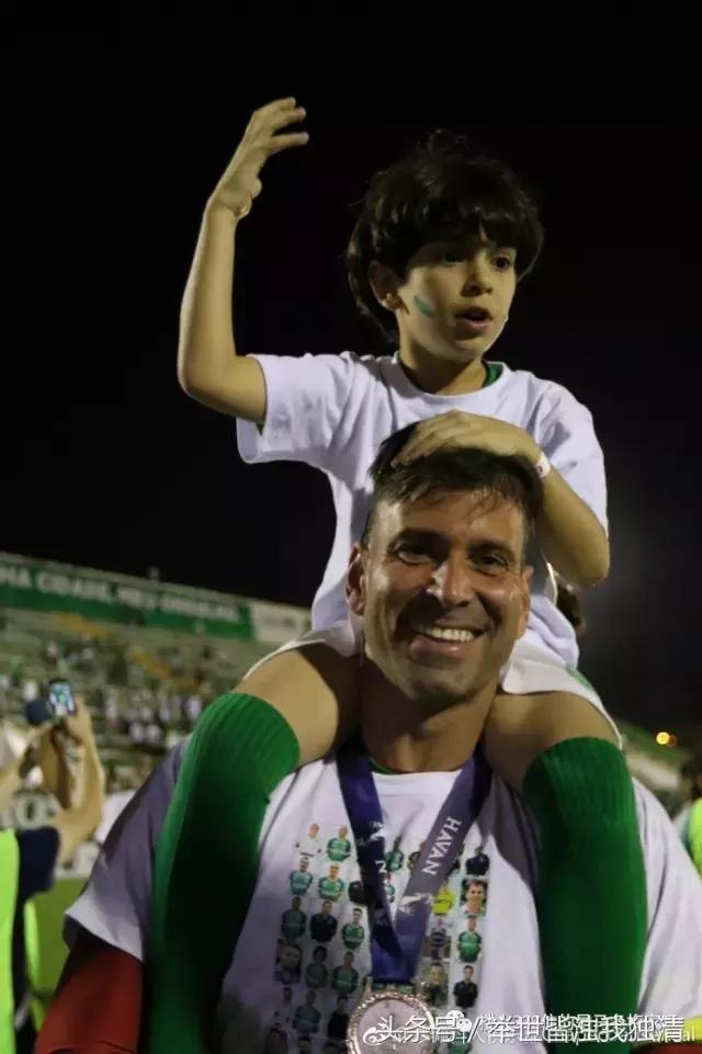 沙佩科恩斯空难为什么还能存活,那些在空难中幸存下来的人