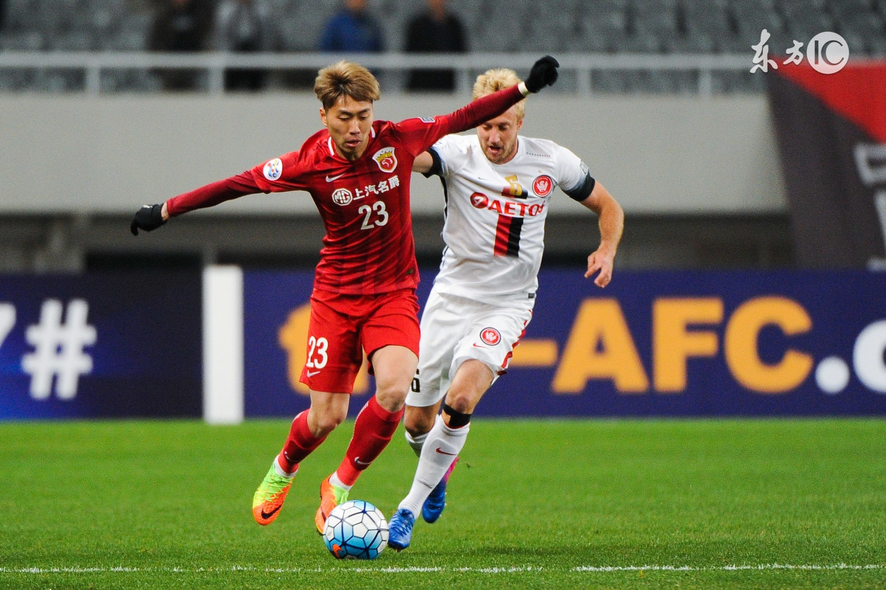 他们4个都是93年出生，如今成了上港队的主力