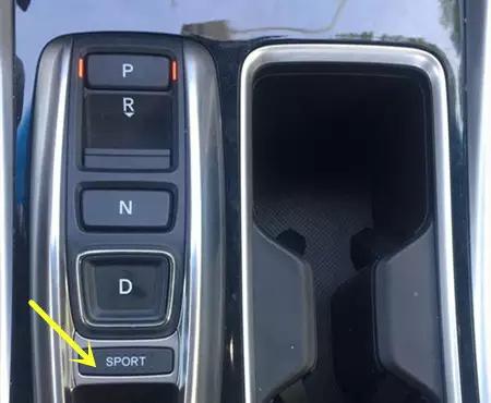 十代雅阁2.0t混动版试驾视频,混动雅阁爆发力