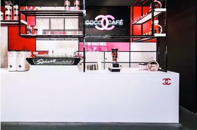 卖彩妆护肤品,卖衣服美妆品