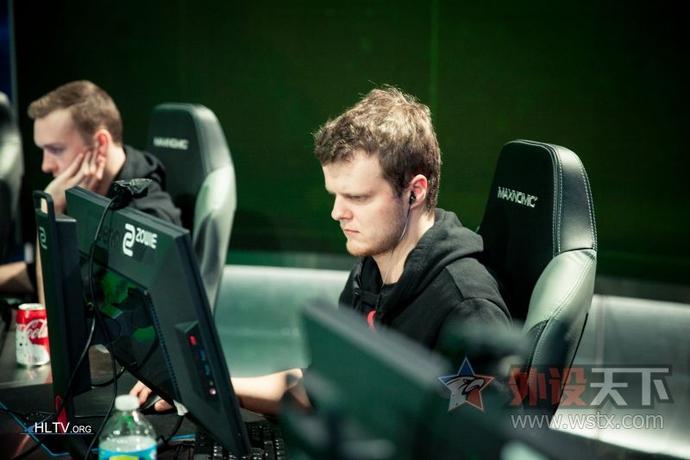 玩csgo显示器应该怎么选,csgo游戏对显示器有要求吗