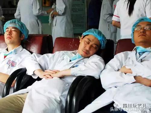 5.12汶川大地震真实影像实录,5.12汶川大地震官方纪录片