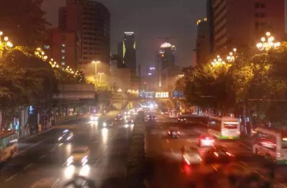 广州的一座荒废的商场,广州消失的城中城