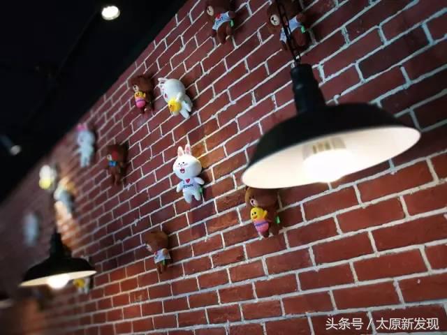 一路火到太原！在南京排队到腿麻的网红店来了！不预定还真吃不到