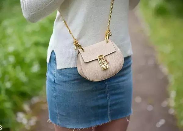 旅行如何搭配两个包包呢,夏季旅游包包搭配技巧