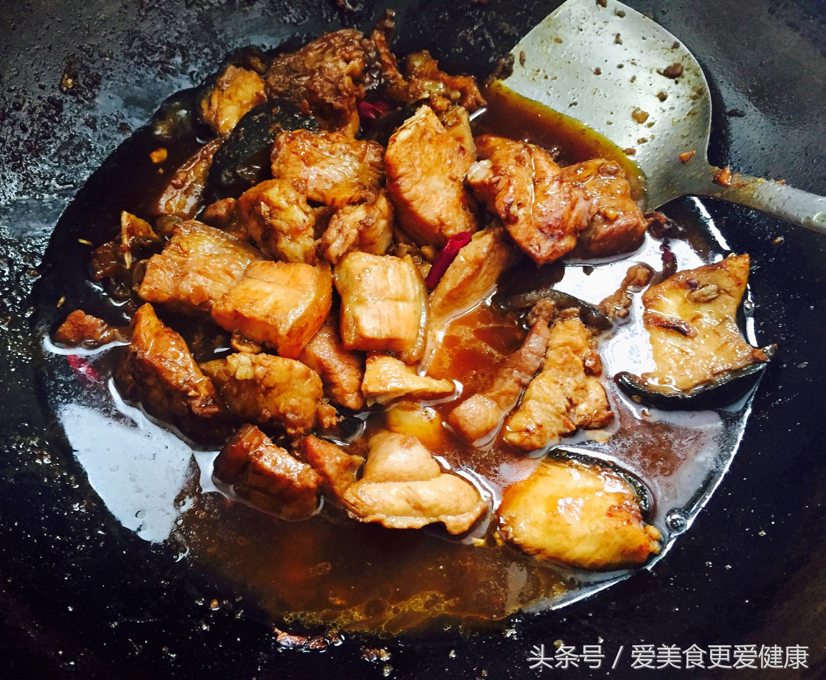 50斤大鲟鳇鱼 (300斤鲟鳇鱼)