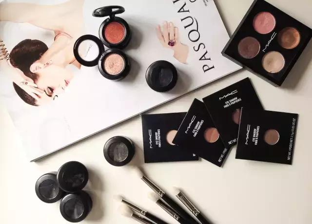 眼影盘推荐网红爆款日常妆,今年火爆的网红眼影盘你有吗