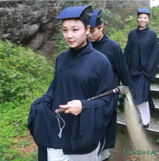 拂尘打苍蝇好用吗,拂尘作为法器的作用