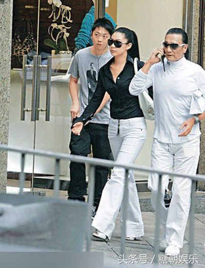 少林足球星爷陈国坤杀青,陈国坤和周星驰的少林足球电影