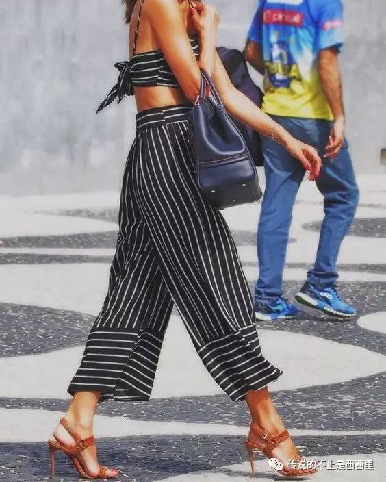 欢乐颂里面的红色外套,欢乐颂礼盒装