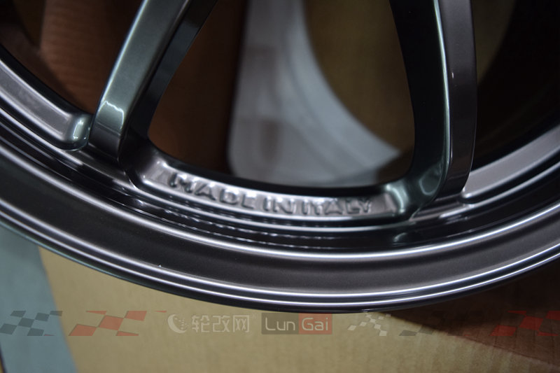 高尔夫7gti改18轮毂,高尔夫7gti改装外观案例