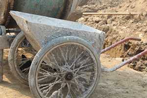 盖房的心酸和难处只有自己知道,父母盖房子的心酸感悟