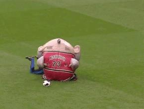 足球科斯塔名场面,足球科斯塔暴力集锦