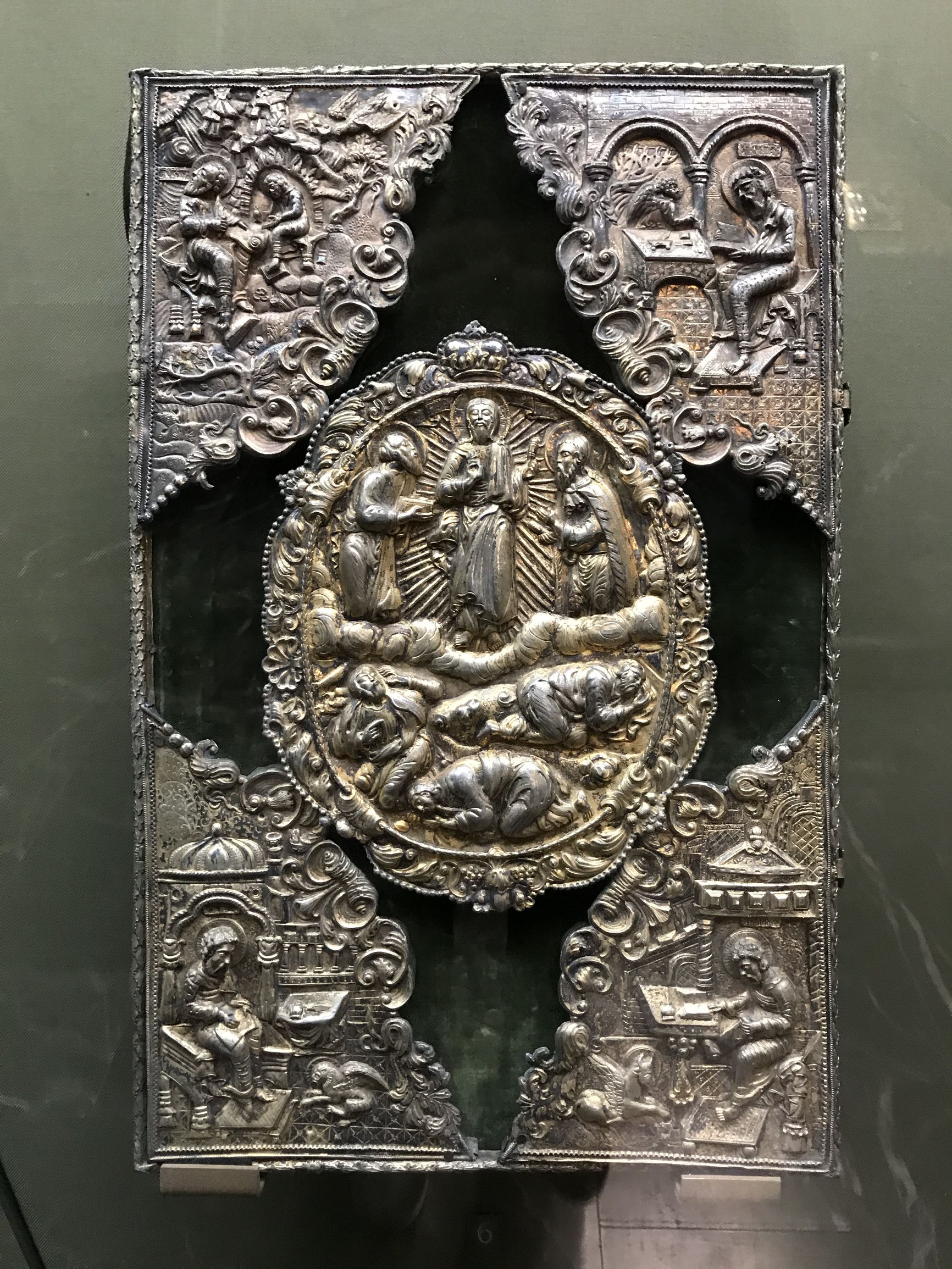 教堂里“神秘又惊悚”的宝物——俄罗斯艺术之旅之三