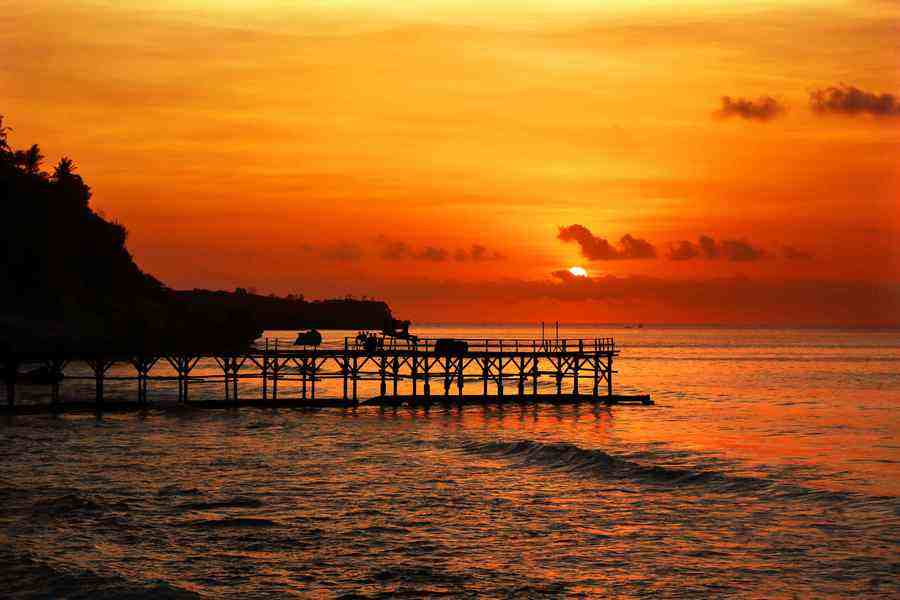 是良师益友也是亲密伴侣,是良师益友也是亲密爱人