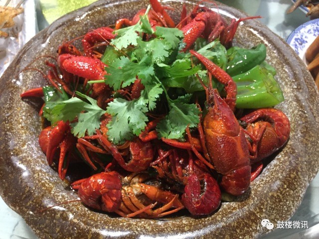 鼓楼美食街有什么好吃的,鼓楼美食一条街西安