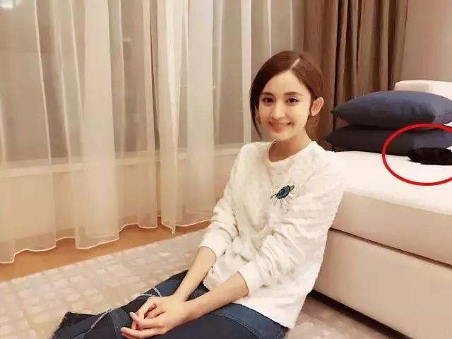 古力娜扎深夜晒照,古力娜扎夜晚晒照