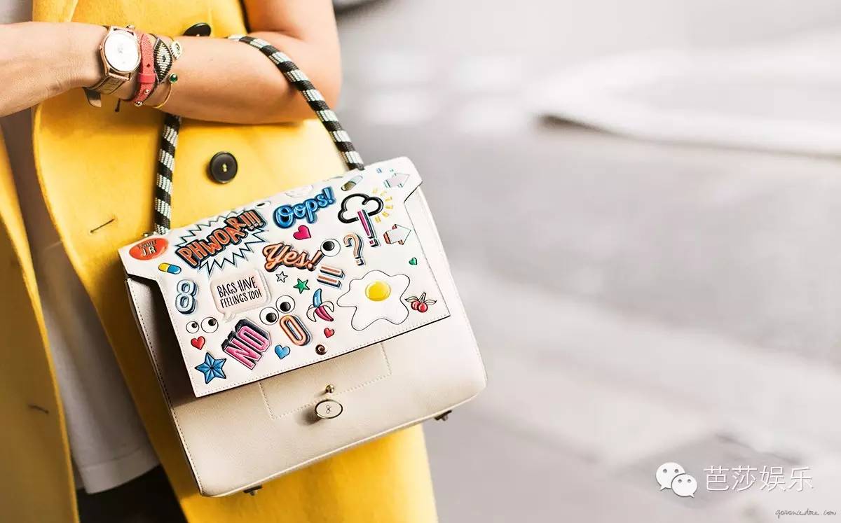 gigihadid私服都是神仙单品,gigihadid化妆包