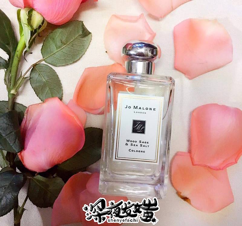 为什么买的香水味道一样的,为什么别人买的香水那么好闻