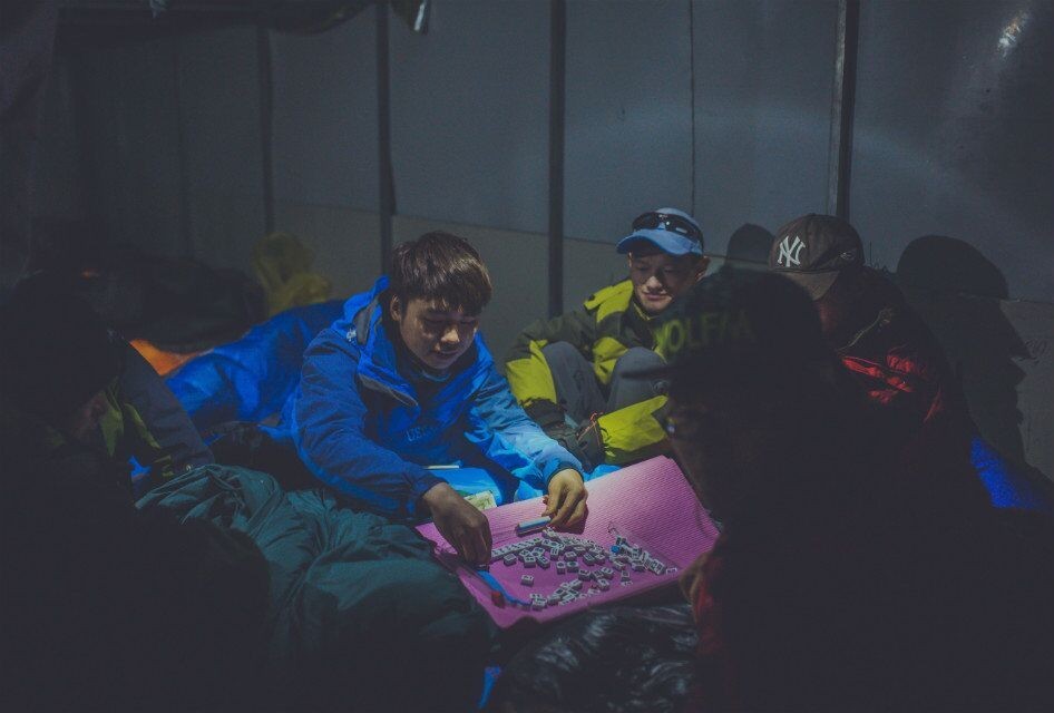 成体背包客带起包子重回甲尔猛措