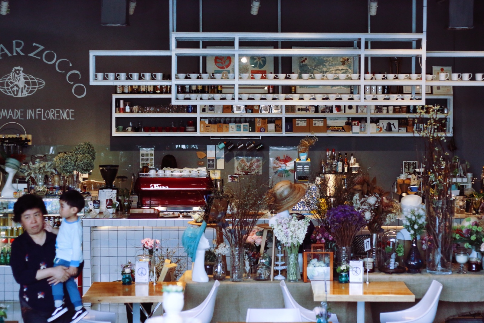 BLUFISH｜他在天津造了这座蓝色的饕餮城堡，只为把青梅竹马的她从巴黎追回来