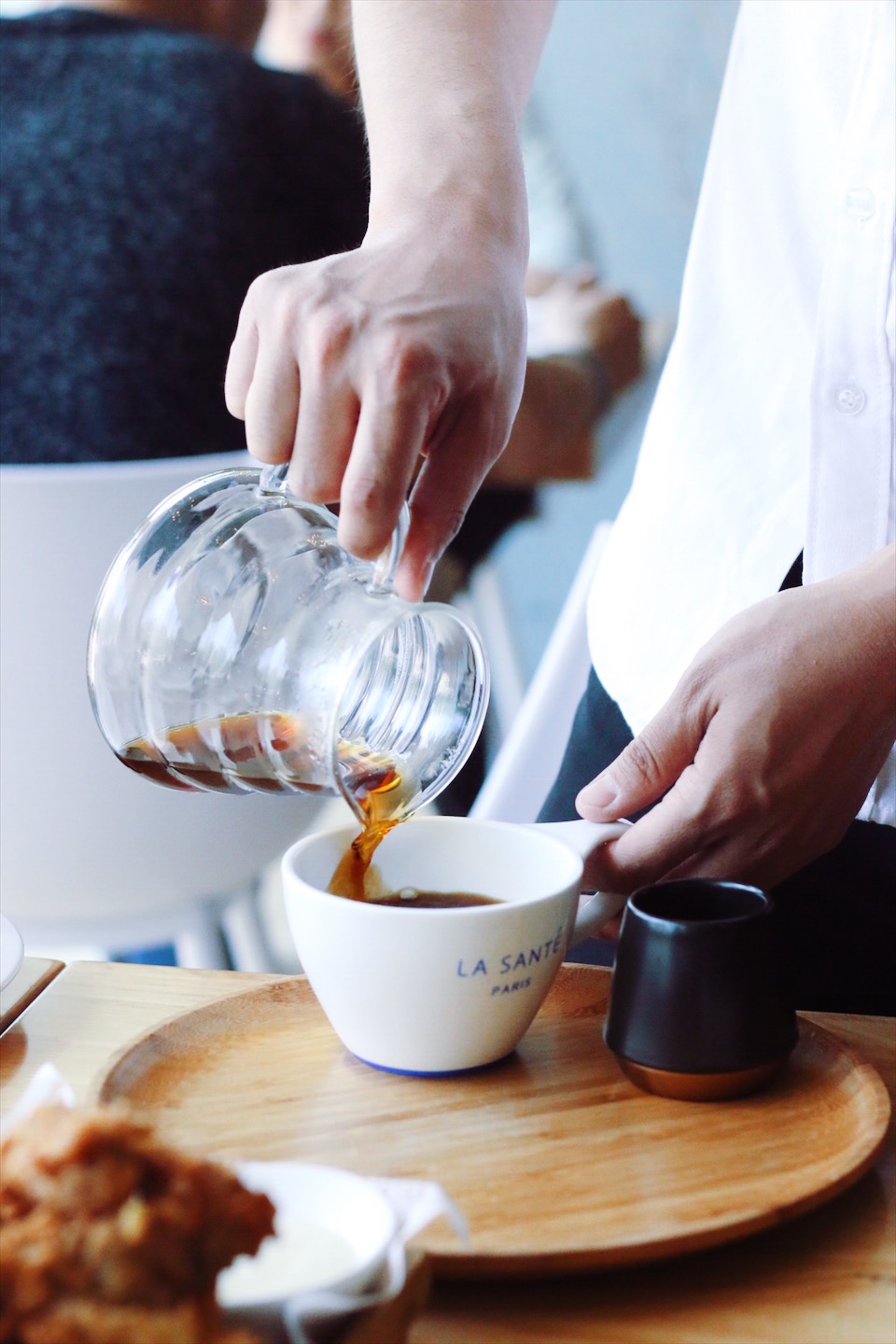 BLUFISH｜他在天津造了这座蓝色的饕餮城堡，只为把青梅竹马的她从巴黎追回来