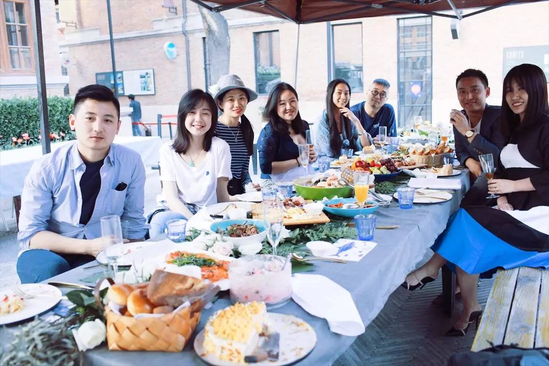 BLUFISH｜他在天津造了这座蓝色的饕餮城堡，只为把青梅竹马的她从巴黎追回来