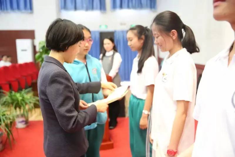 不忘初心青春献党,不忘初心薪火相传是什么意思