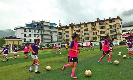 汉中市留坝中学足球,陕西青少年足球锦标赛在留坝开赛