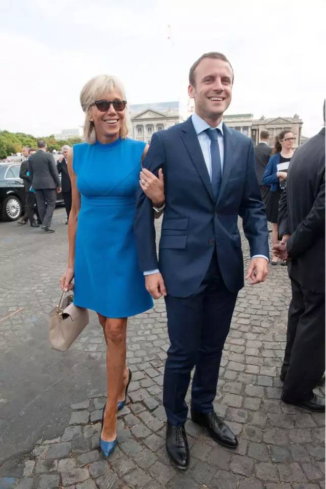 39岁总统帅小伙儿和64岁第一夫人来了！这一种“人生赢家”的人生……