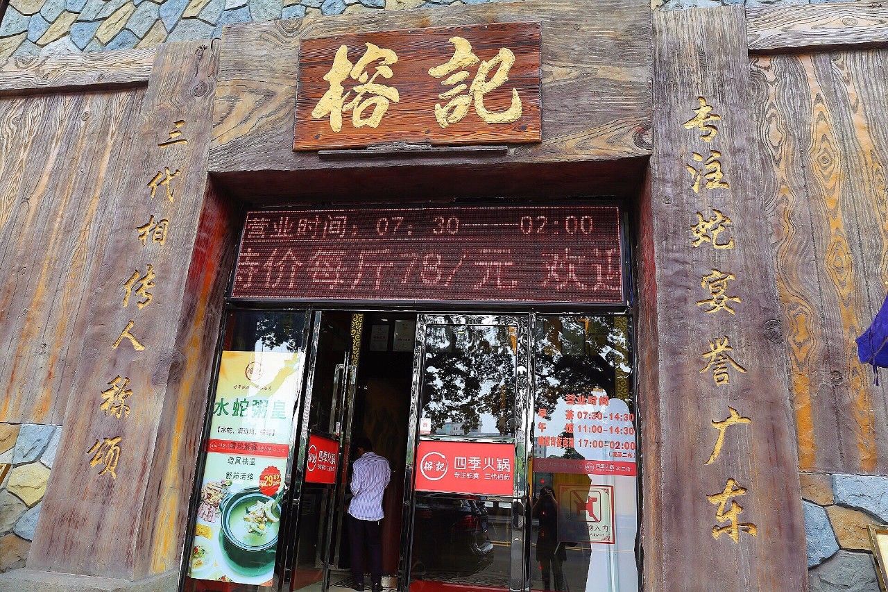 母亲节看到妈妈的笑容,母亲节看到母亲步履蹒跚