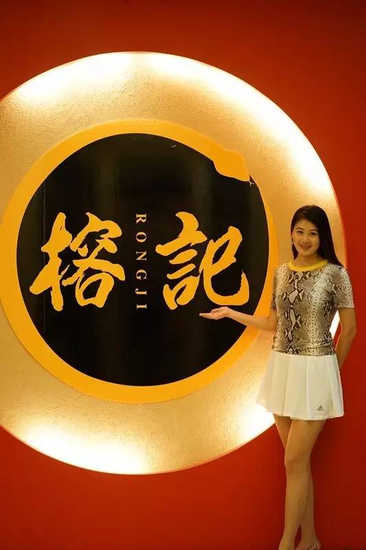 母亲节看到妈妈的笑容,母亲节看到母亲步履蹒跚