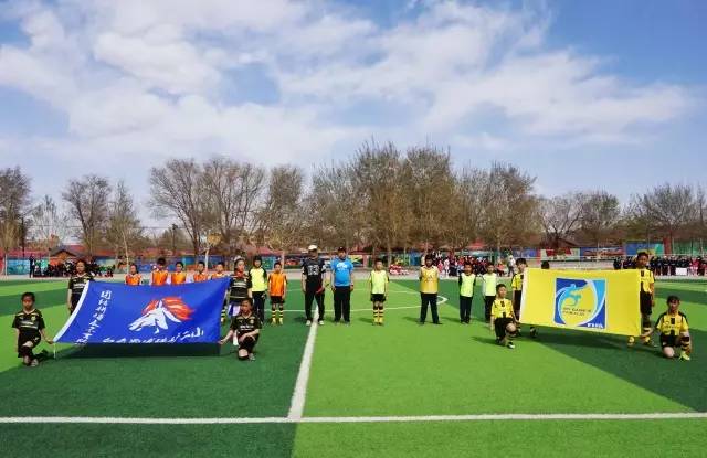 「多彩白云」区红十字会开展“世界红十字日”活动｜矿二小举行经典古诗文诵读表演｜包十八中学与包钢一中举办高三备考沟通活动