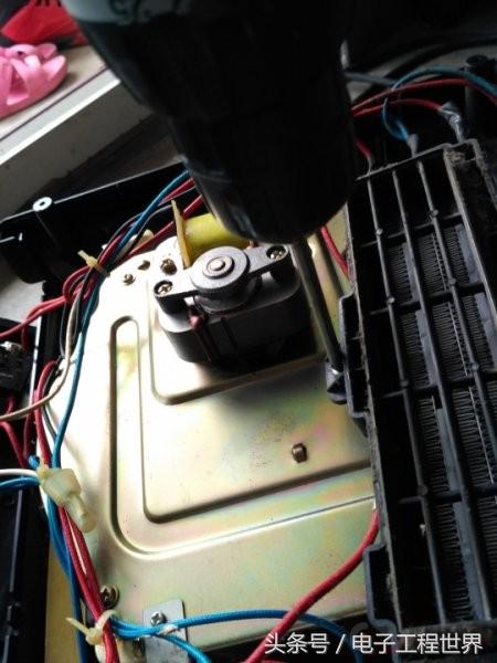 电暖风机拆解视频教程,500瓦以下的暖风机拆解