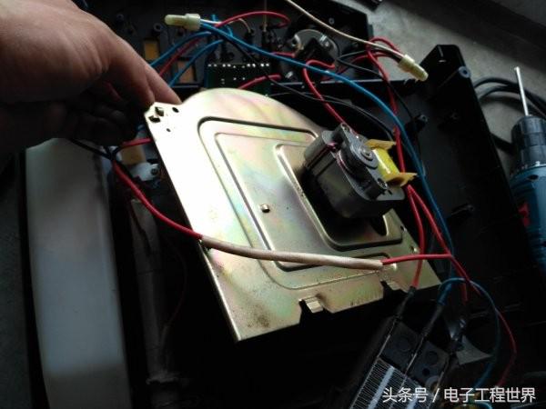 电暖风机拆解视频教程,500瓦以下的暖风机拆解