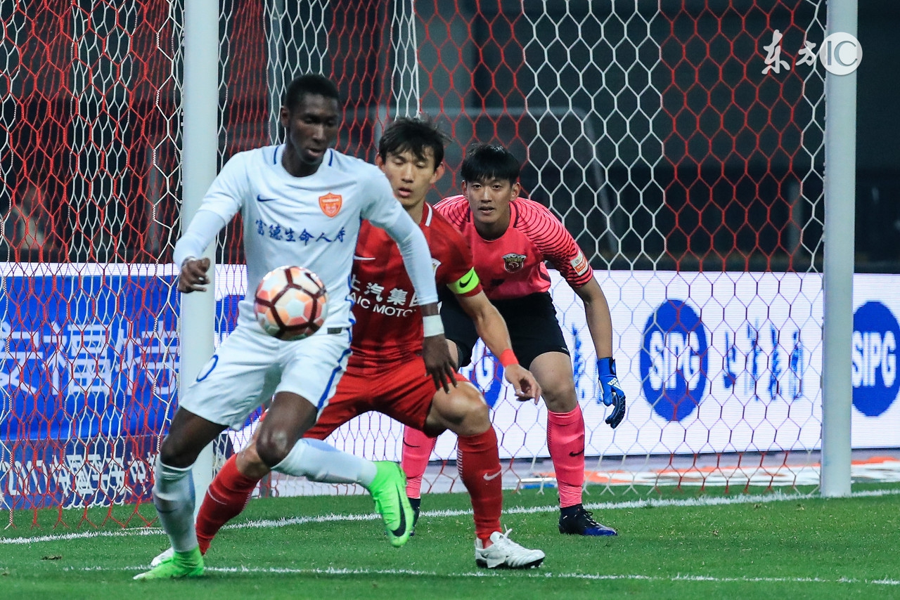 你爱延边富德吗？520请你来到现场为为球队助威登“泰山”